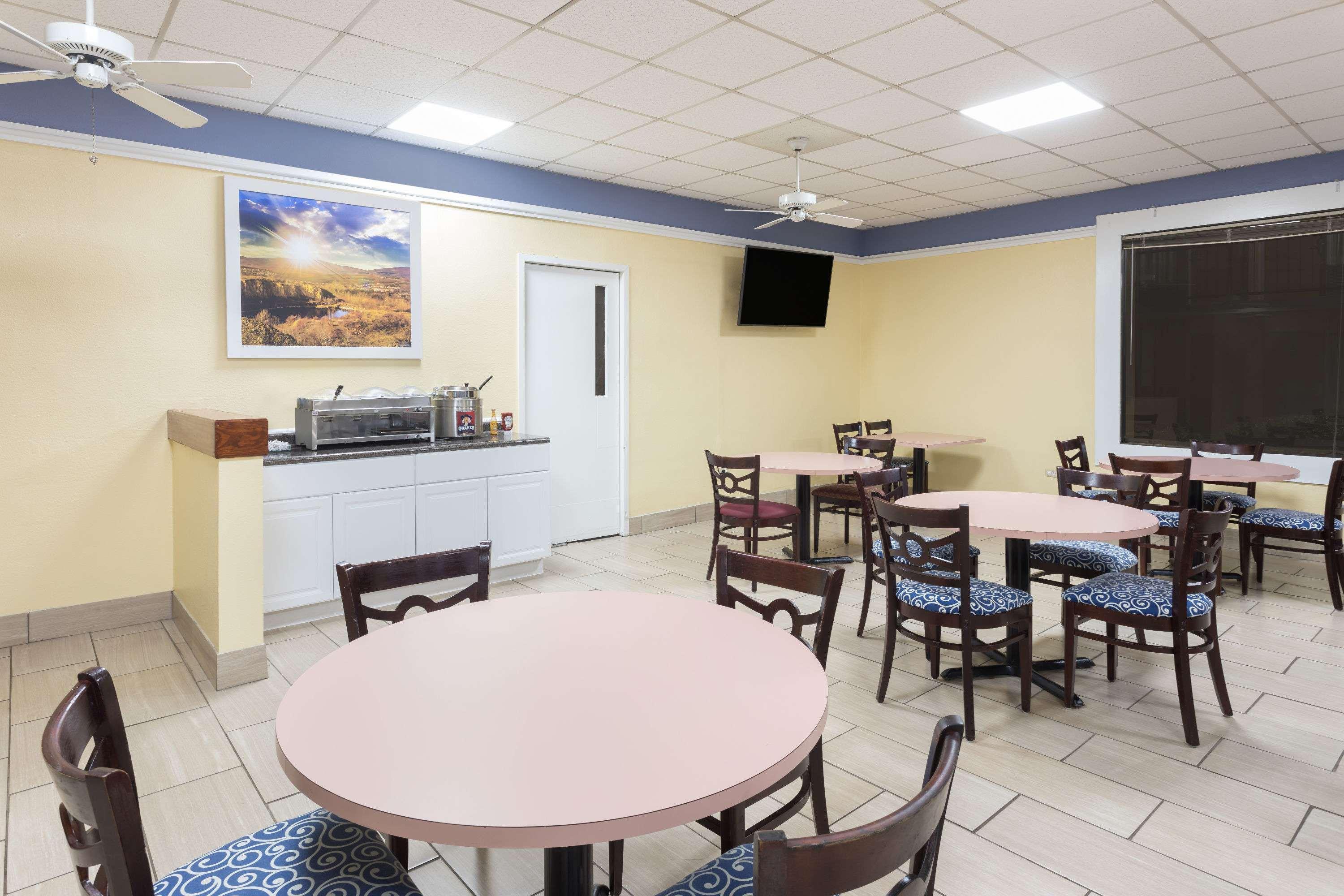 Days Inn By Wyndham Orangeburg South Ngoại thất bức ảnh